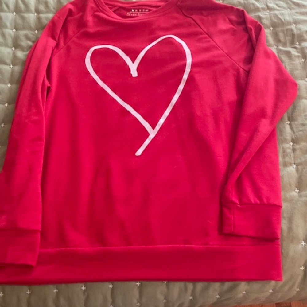 Long Sleeve Heart graphic sweatshirt style, lightweight top